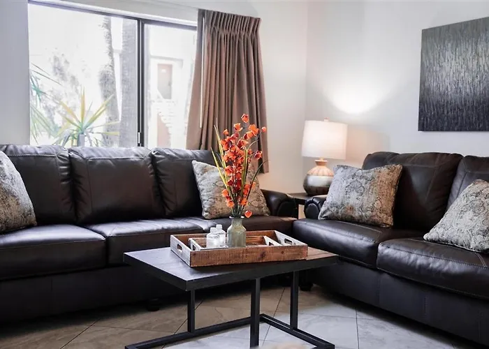 232 Fully Furnished 1br Suite-prime Location