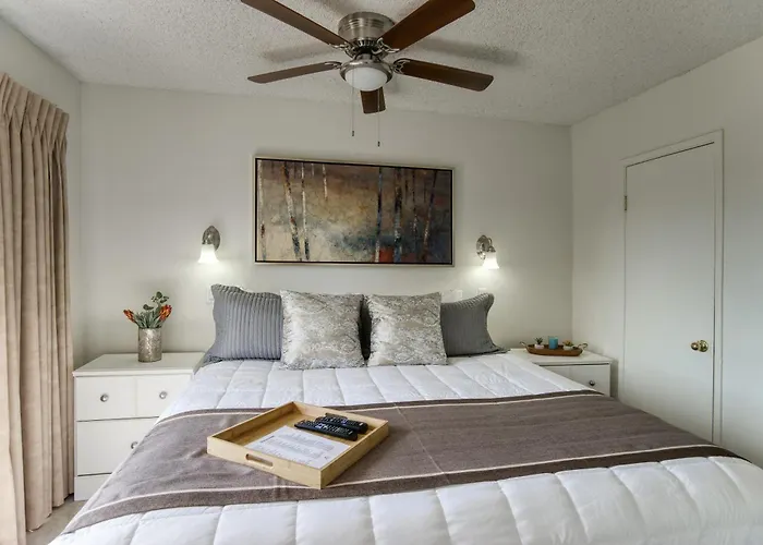 Apartment 232 Fully Furnished 1br Suite-prime Location