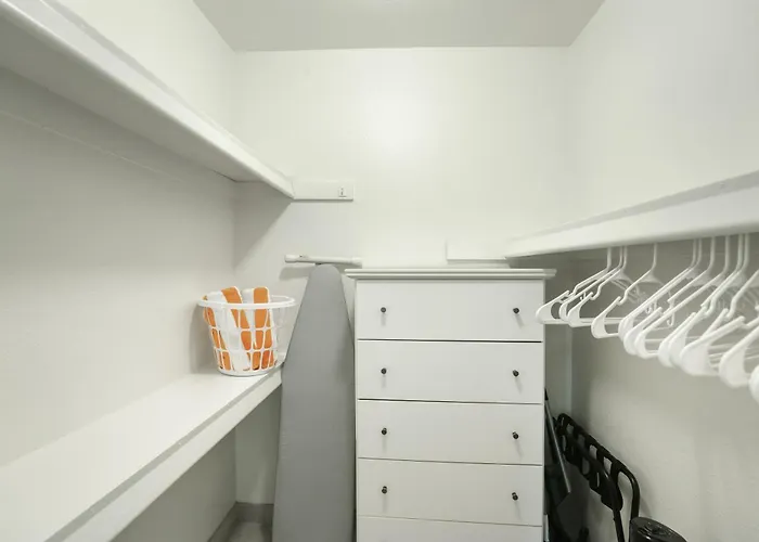 Apartment 232 Fully Furnished 1br Suite-prime Location Scottsdale